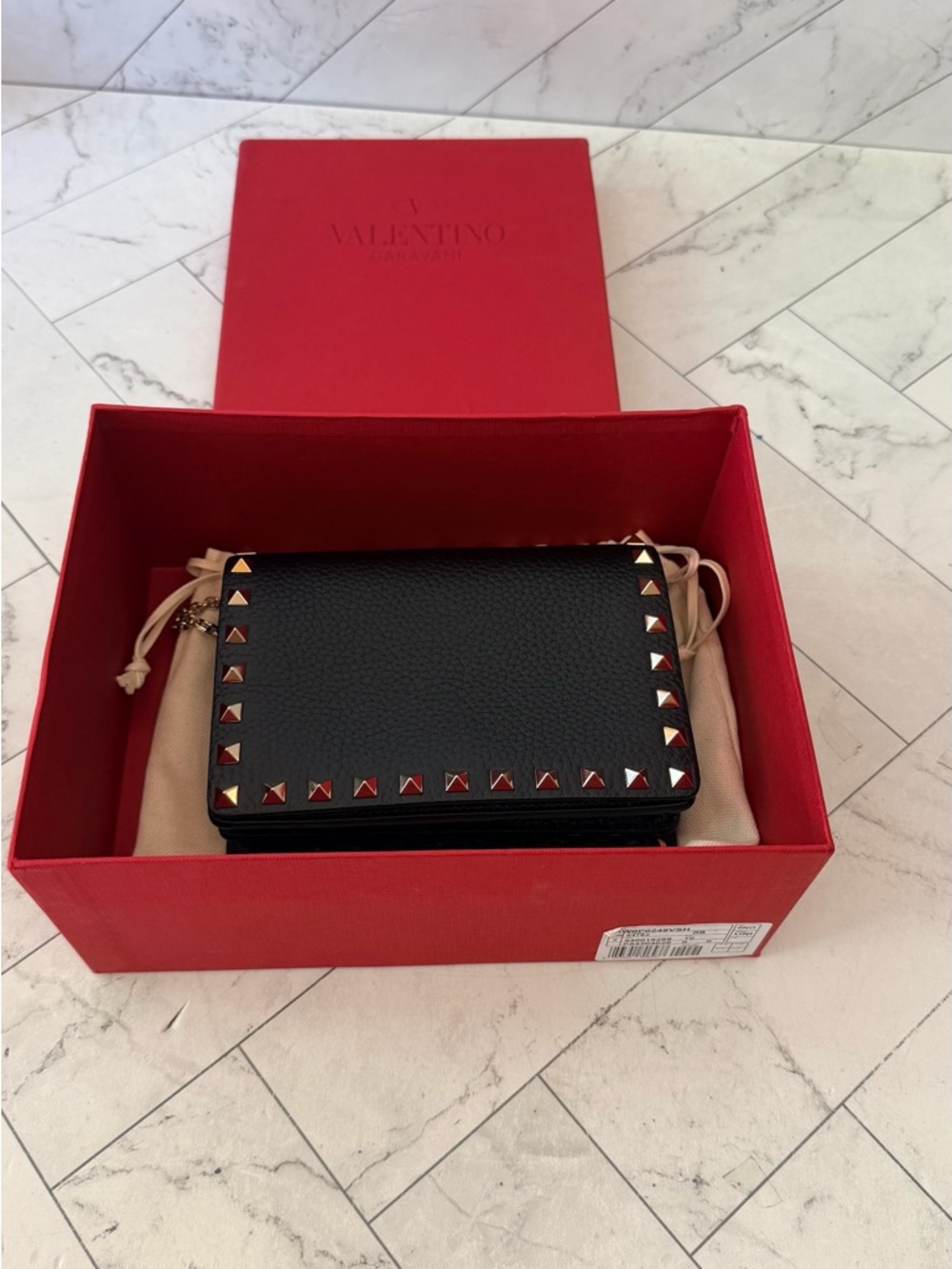 Valentino ROCKSTUD BLACK Leather Crossbody - Picture 3 of 11